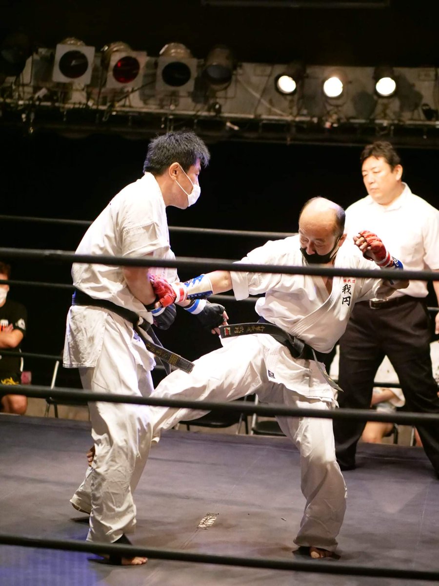 photography_xj's tweet photo. Facebookへ次のアルバムを作成しました(公開範囲(公開)238枚)
2020年7月4日 IMPACT.13 @#王子ベースメントモンスター 大会
<第3試合 スピリットカラテ無差別級(2分1R)>
中川達彦 vs大野満
https://t.co/hxULmt7O56
#IMPACT
#IMPACT13
#20200704IMPACT
#01FBアルバム https://t.co/rXtuDyfSJ7