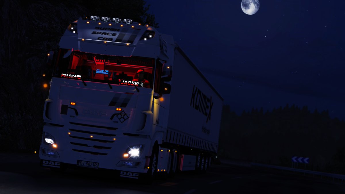 87_j4's tweet image. #DAFUnityEdition @SCSsoftware @DAFTrucksNV 
Excellent paint job! 😍👍💪