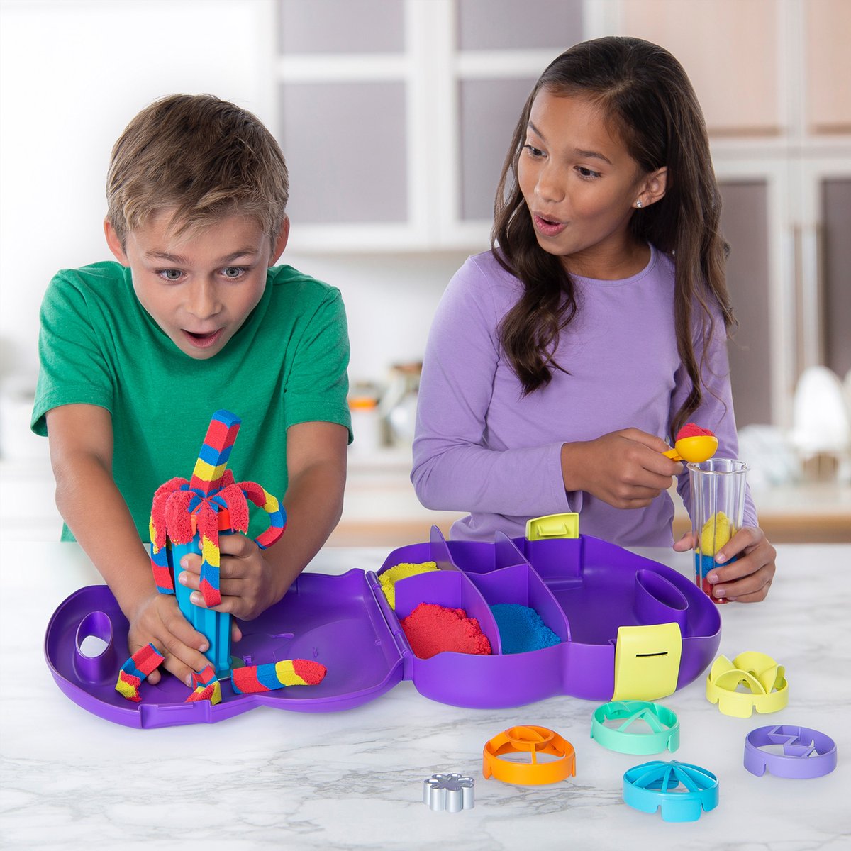 FamilyRated's tweet photo. 🇺🇸 USA #FamilyRaters! Are you disappointed that you missed out on the first @SpinMaster opportunity from a few weeks back? Well, now's your chance to APPLY for a chance to try another NEW batch of toys &amp; games: https://t.co/WxyYEUZbaW 🤩🥰

#FamilyRatedClub https://t.co/7N68lrb744