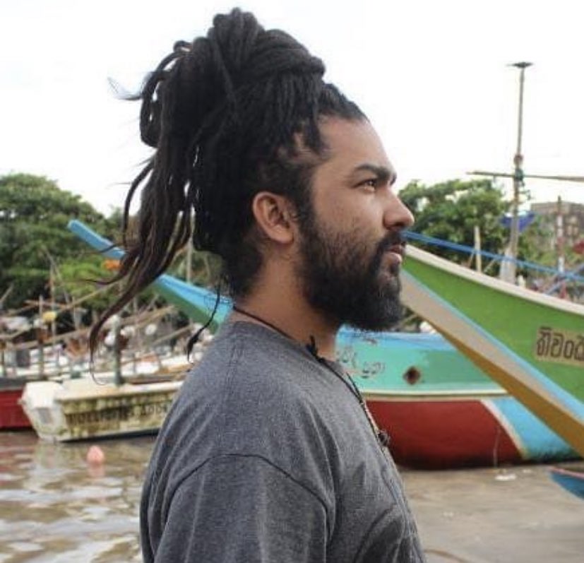 RasCeylon's tweet photo. Kicked up so much dust musically/politically during my time living in #Lanka that it physically ain’t safe 4 me to go back now but I wouldn’t change a thing &amp; i will return 1 bright day iA #repatriationtime #stilldecolonizing #tbt #heallanka 🇱🇰🙃📸: @seti_x #galle #srilanka https://t.co/qXCyj4DPVX