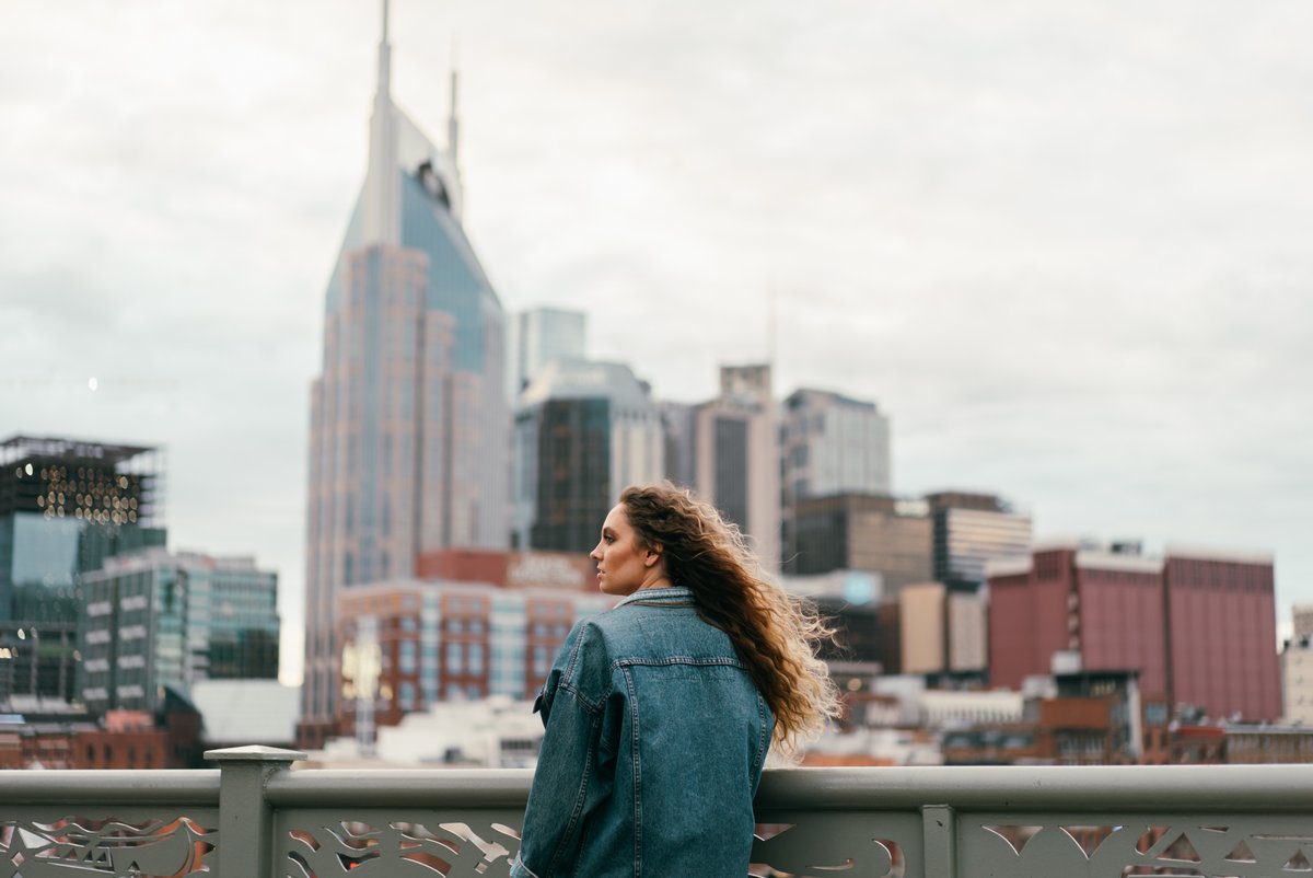 lauryntevans's tweet photo. Even though #Nashville looks so different right now, I'm releasing a song tomorrow that anyone who's visited here can relate to. 🤠✨🎶 https://t.co/czw3XD7sfK