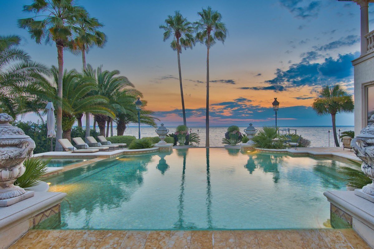 TreyGroup's tweet photo. ✈️It’s Travel Thursday and we are taking you to explore this stunning beach house in Miramar Beach, Florida!
📍3225 Bay Estates Drive Miramar Beach, Florida, 32550 
Price: $8,500,000 
Listed by: Penny Jackson - Scenic Sotheby’s International Realty https://t.co/wayGui0OXF