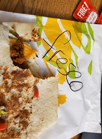 Synthessence's tweet image. I love you guys @Tacobell, you make being a vegan/vegetarian a lot easier for busy people, but this happens WAY too much. Got the fresco part right, completely forgot the black bean replacement. At least it was stuffed with the stuff I can't eat. Got that money's worth.