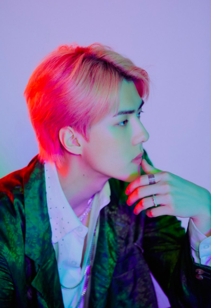 MissMuttoo's tweet photo. Damn #SEHUN, this is a certified banger of a track. Killer synths, heavy beat+that badass attitude. I'm quite shook!

#EXO_SC total reset. (Hi Vivi! Best cameo ever?)

#OnMeBySEHUN #왕자님_세훈_OnMe는_진짜에요 #EXOSC1BViewsNewEra #EXO #SEHUN_On_Me 
BOOM ➡️ https://t.co/oDPwzZmAhe https://t.co/udGV51xGcZ