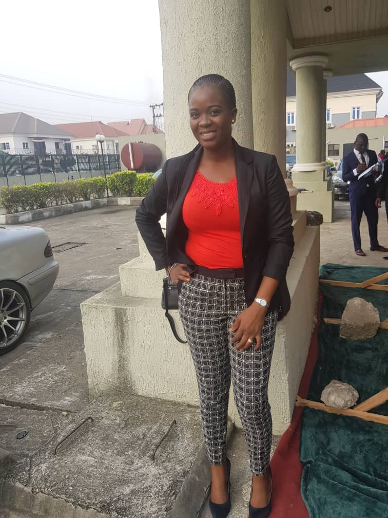 zeecakesntreats's tweet photo. The beautiful,  sexy and talented chartered baker behind @zeecakesntreats 😊😊😊

To know her is to love her.. 

Wait fess✋ if I don't hype myself who will biko😄😄😄

Abeg make una come buy cake ooo,  ayam waiting for y'all in my DM

#AbujaTwitterCommunity https://t.co/XQfaywwTxU