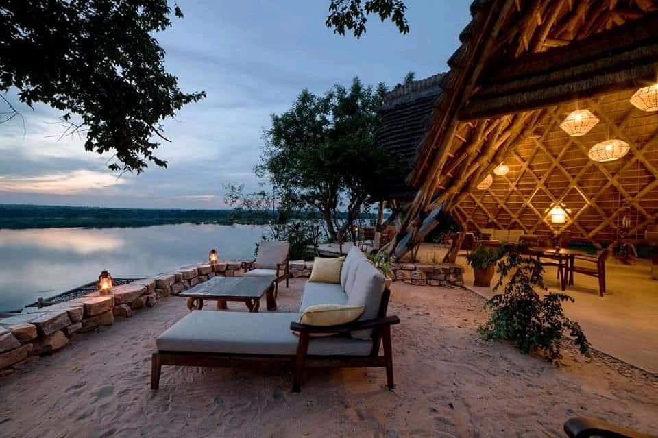 INTERIORPORN1's tweet photo. Nile Safari Lodge located in Northern Uganda 🇺🇬 https://t.co/a4OOgt01lW