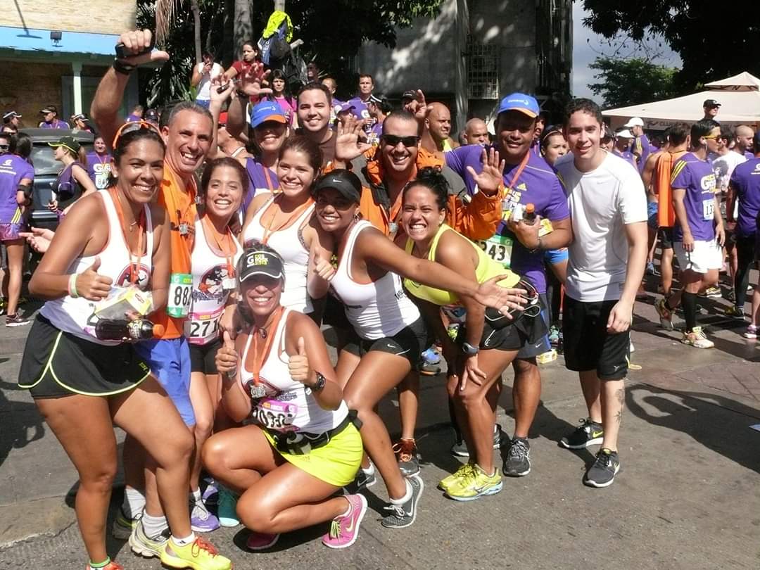 WitchesRunners's tweet photo. De esos momentos running inolvidables #CcsRock2014 #Tbt https://t.co/eFK7Ouev1Q