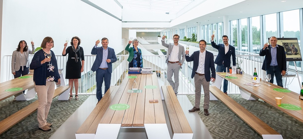 Individuele gezondheidsprofielen dichterbij dankzij Leids 'metabolomics'-fieldlab Phenomenix. Het fieldlab werd vandaag geopend op het <a href="/Leidenbsp/">LeidenBioSciencePark</a> innovationquarter.nl/individuele-ge… #zorg #lifesciences #metabolomics #leiden