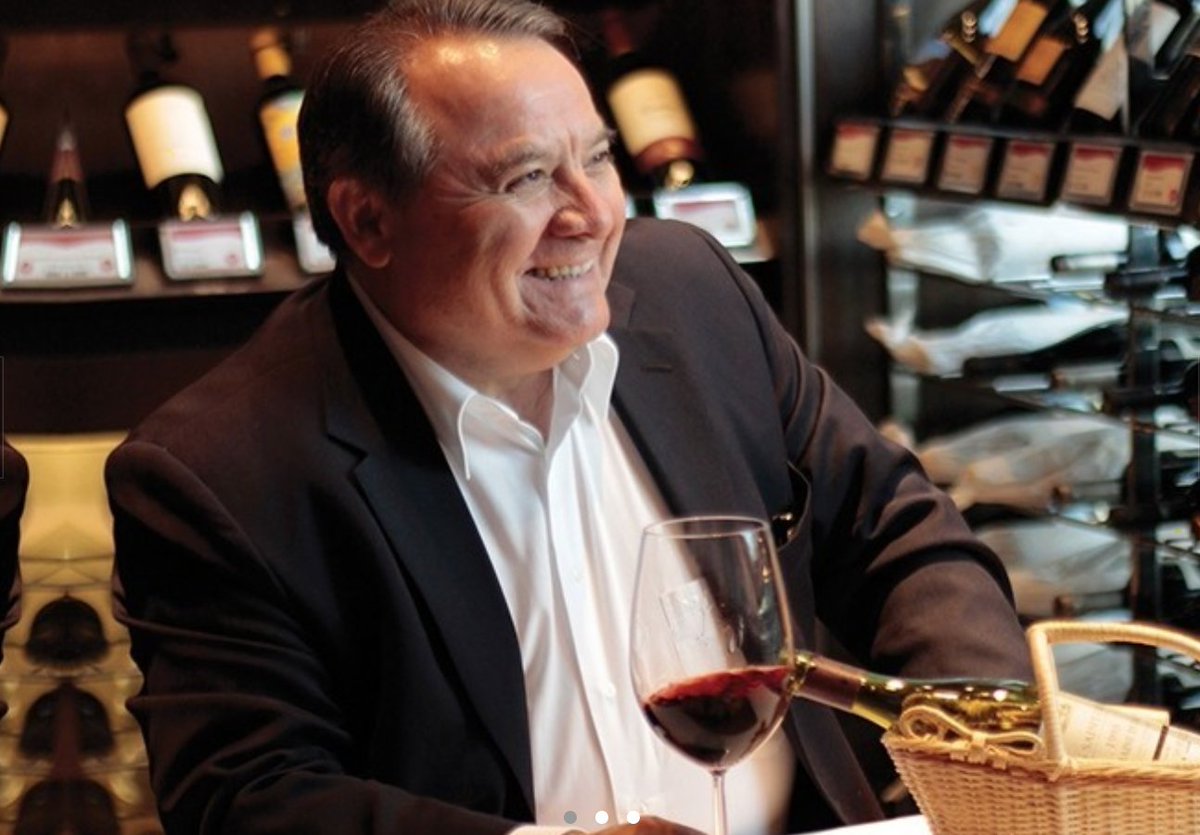 Descubre las diferencias y características de cepas no tradicionales del vino con el Maestro Sommelier Héctor Vergara.​ Hoy a las 19:00🍷

#SinContactoPeroUnidos​ #QuédateEnCasa​ 

Visita mstr.cd/2ZedrlO regístrate y empieza a disfrutar