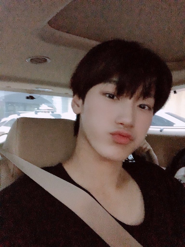 a thread of san but he grows up as you keep scrolling ♡︎