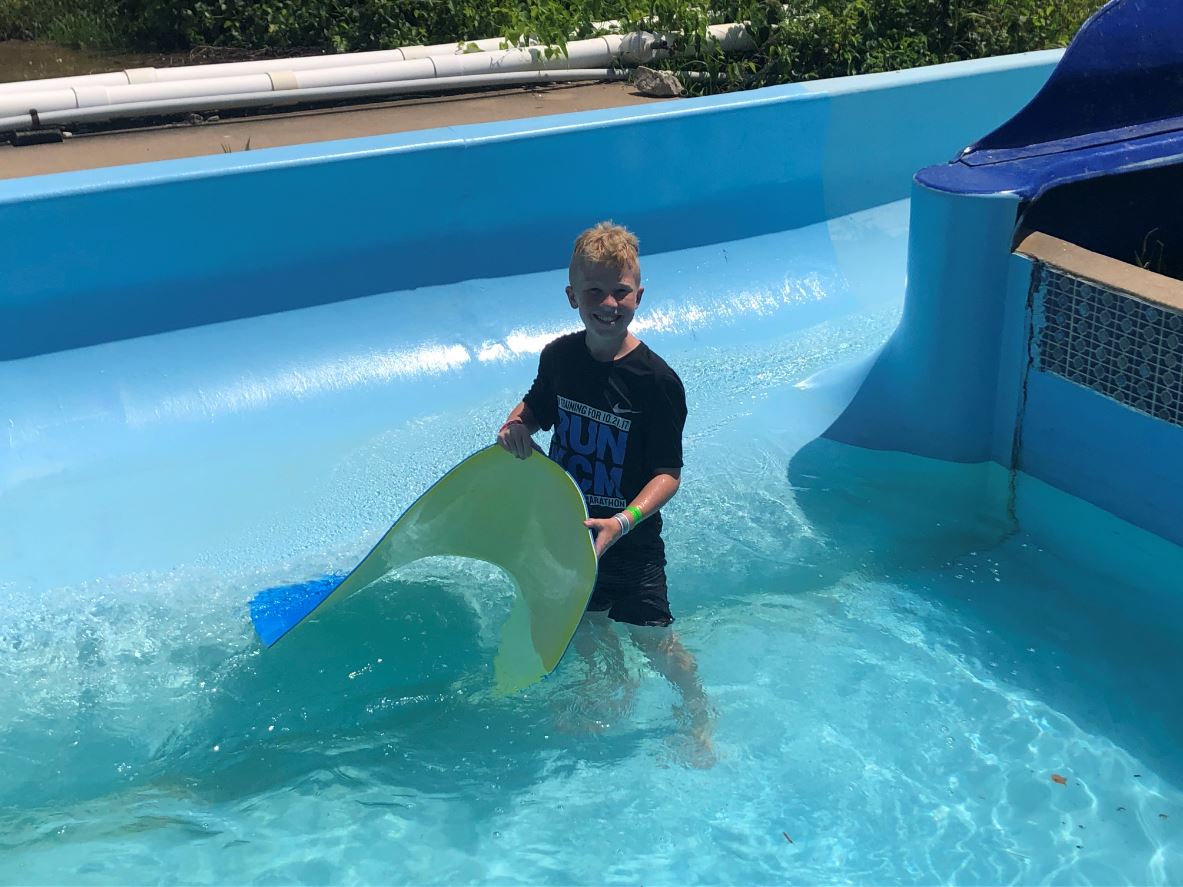 YouthfrontCamp's tweet photo. Today is a beautiful day here at #YFCampWest and campers sure are enjoying the water! #Session6B https://t.co/K8EosjC6mM