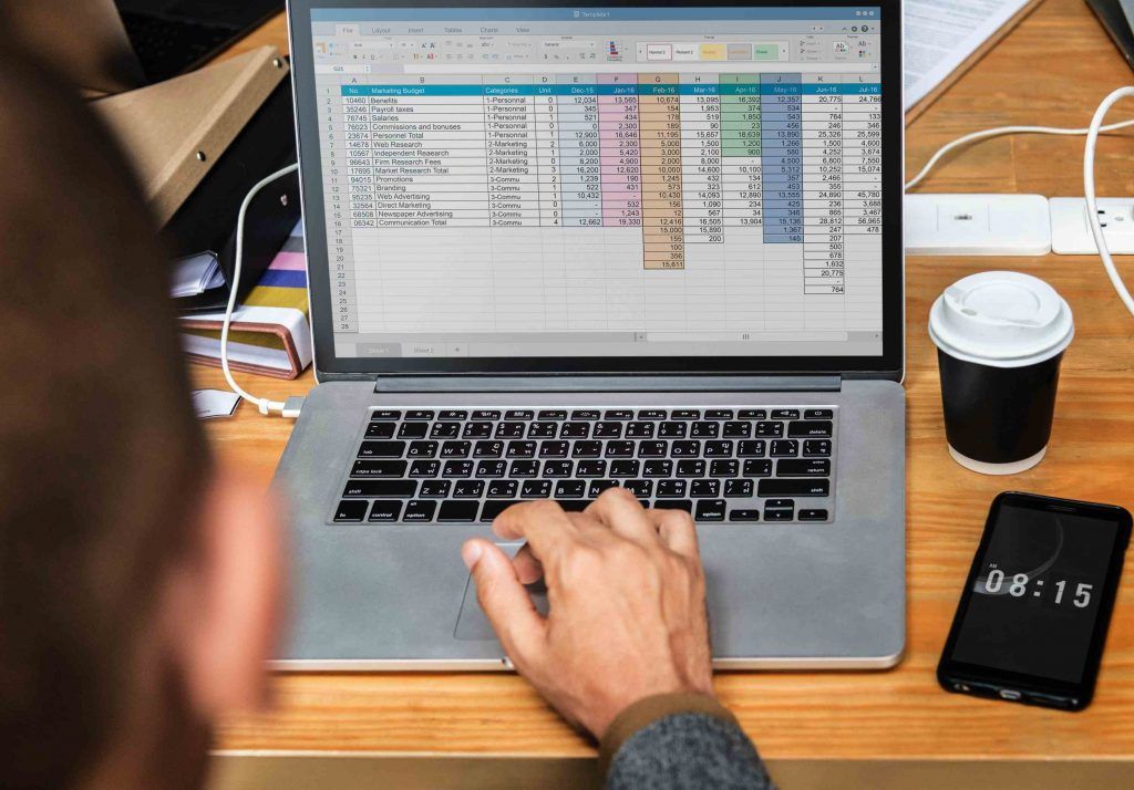emprenseguro's tweet photo. 5 claves para mejorar las finanzas de tu empresa. 
Sabemos que gestionar la economía y finanzas de tu negocio puede ser complejo.
Desde @Dianacontroller nos dan unas pautas para ello.

👉https://t.co/ywY5QqJyZ3

#emprendeblog #emprendimiento #finanzas https://t.co/ajepVLWffG