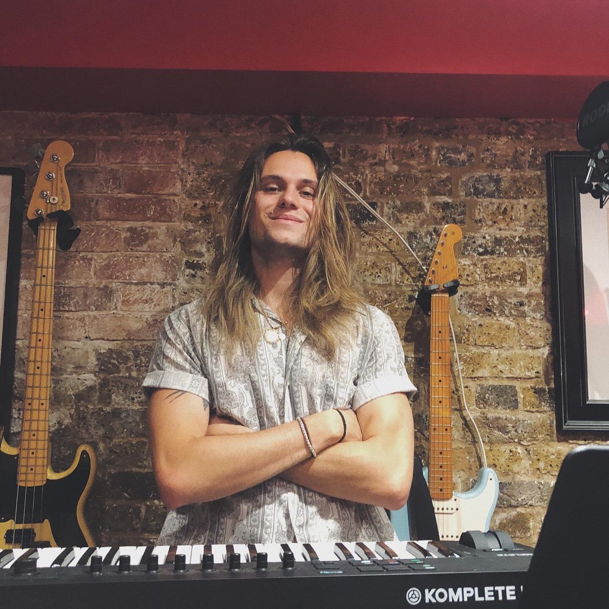 Evening party people, I’m buzzing for you to hear my new tune ‘Ode To Ibiza’ drop at midnight 🔊

It’s the most enjoyable track I’ve made so far &amp; it’s taken 1 year from my initial idea, to getting it released!

I hope you love it as much as I do ❤️

#OdeToIbiza
#NewMusicFriday