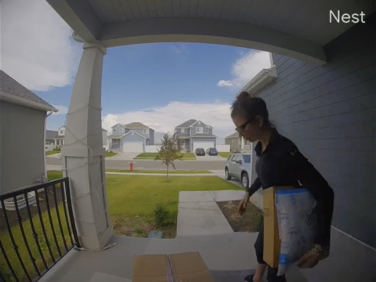 SGTCannonPIO's tweet photo. ** DO YOU KNOW THIS WOMAN?? ** On June 25, 2020, this woman in @eaglemtncity stole packages from 2 porches. This is not ok! This link will take you to a link with Nest doorbell video of the thief in action: https://t.co/3VFjgaIgkk @UCSO https://t.co/fRzqxO422U