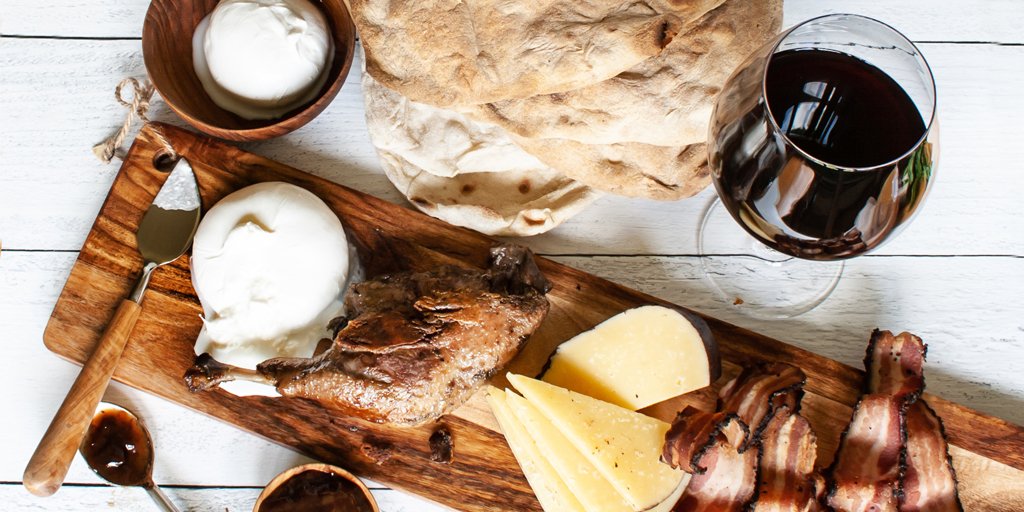 igourmet's tweet photo. Join St Supery &amp; igourmet today. 
Chef Tod's virtual tasting features Rutherford Estate Vineyard Merlot paired with Duck Confit Flatbreads.
3PM or 5:30PM PT on FB Live
Don't Forget to Stock up for Next Week's Tasting!
https://t.co/VwqpNX0jCQ
#winetasting #virtualtasting https://t.co/lbKsf1pNEG