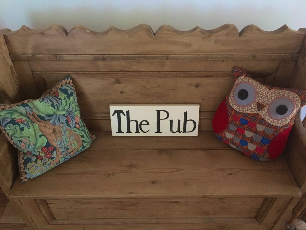 BarnStudioSigns's tweet photo. A couple of my bespoke Sign commissions for a Scottish customer. I think they’ve got things sorted. ;) 

#handmadesigns #handlettering #bespokegiftideas  #thesitooterie #personalisedsigns https://t.co/pBwoaxU8Yy