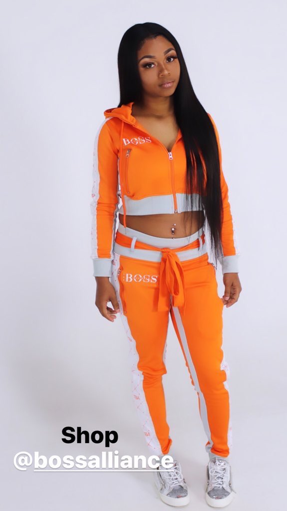 TBAMauri's tweet photo. @madamemaya @ONIK444 Make sure to checkout @TBossAlliance https://t.co/Wu5LGQFmj5 while you’re at it. Black owned, luxury Streetwear 😍 https://t.co/zI845zn2VC