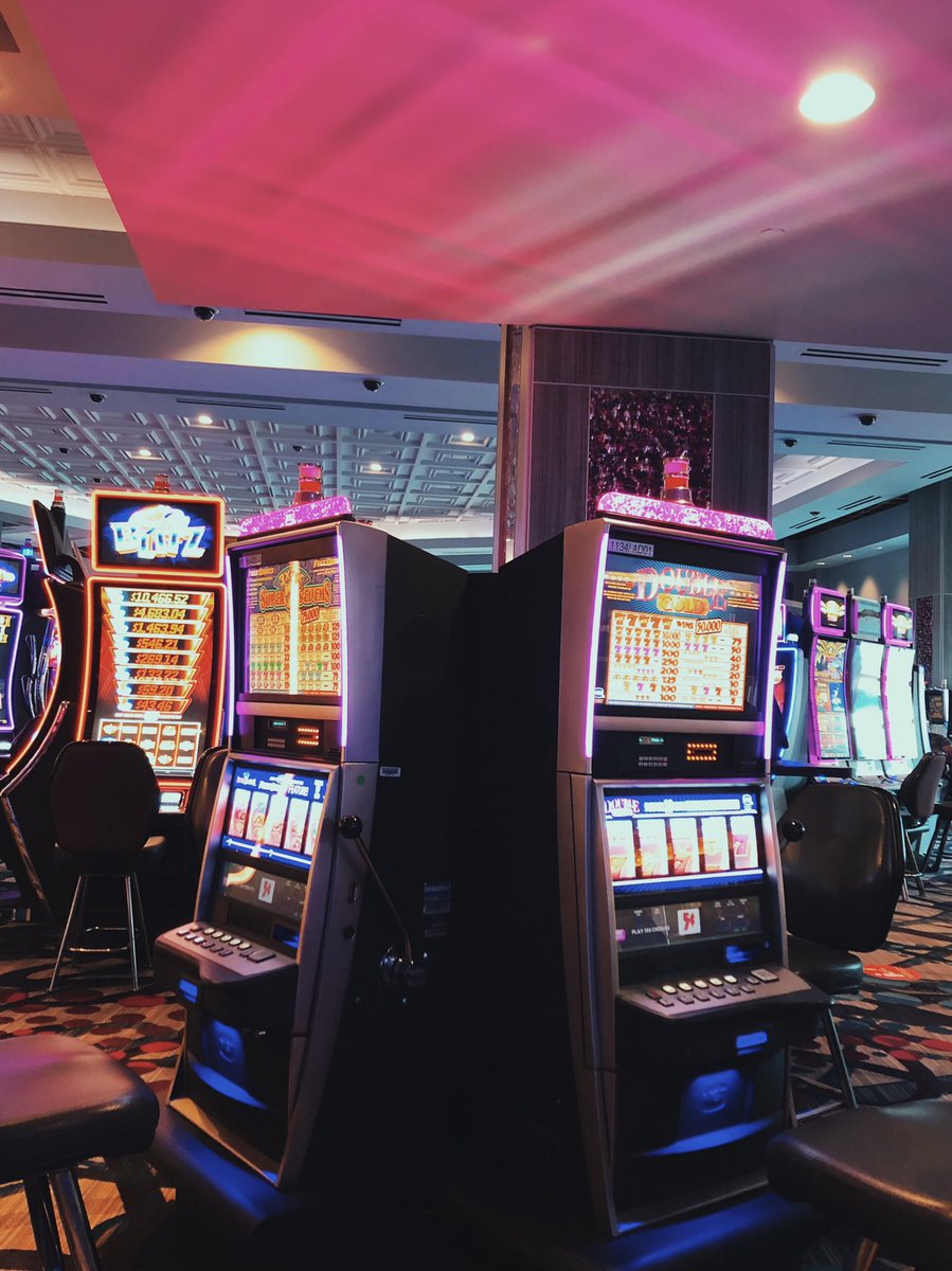 HarrahsGC's tweet photo. Come out and play! 🎰🎲 #alwaysfun #alwaysharrahs #alwayswinning #alwaysfriendly https://t.co/meoJOqaUBn