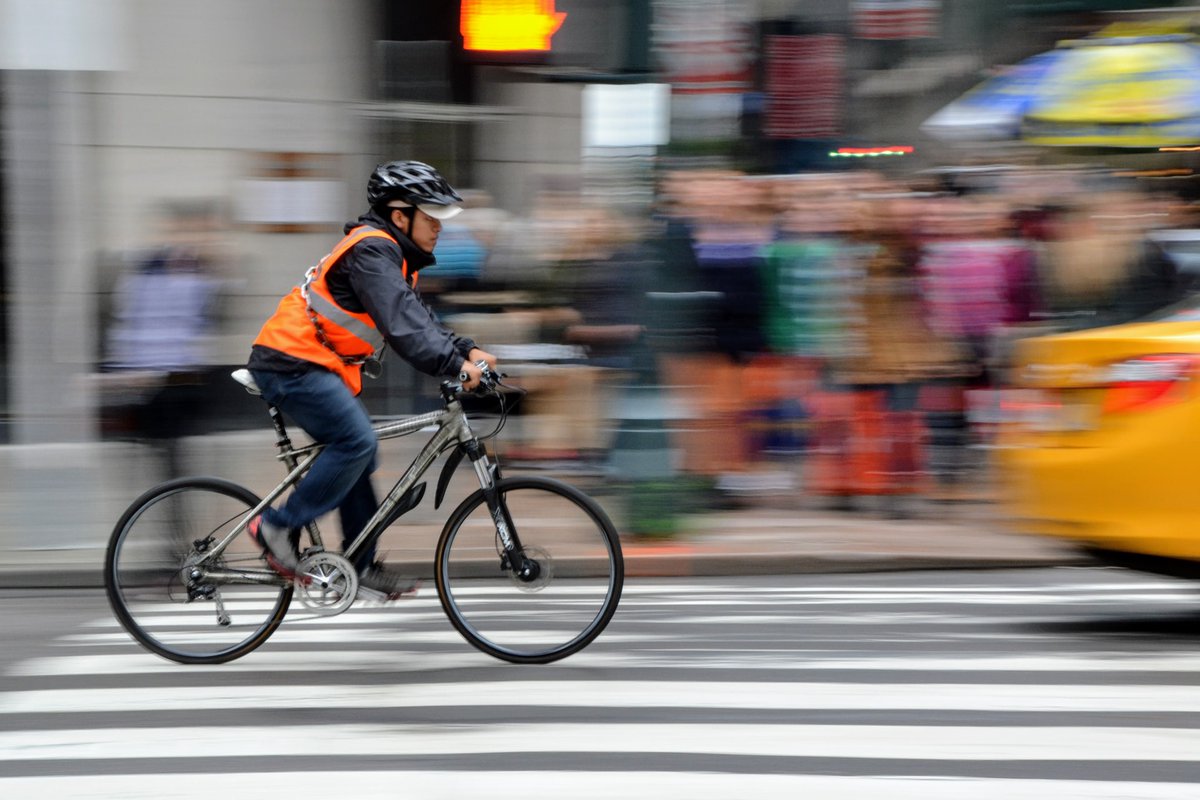 ITDPmx's tweet photo. 🚦Invitamos a todas las personas cuyos ingresos dependen del traslado en bicicleta a realizar la Capacitación en Ciclismo Urbano x #RodandoAyuda.
Actividad sin costo - Inscripciones hasta el 10 de julio, aquí: https://t.co/szyBgcfbMg 🚴 https://t.co/d6s8qxczus