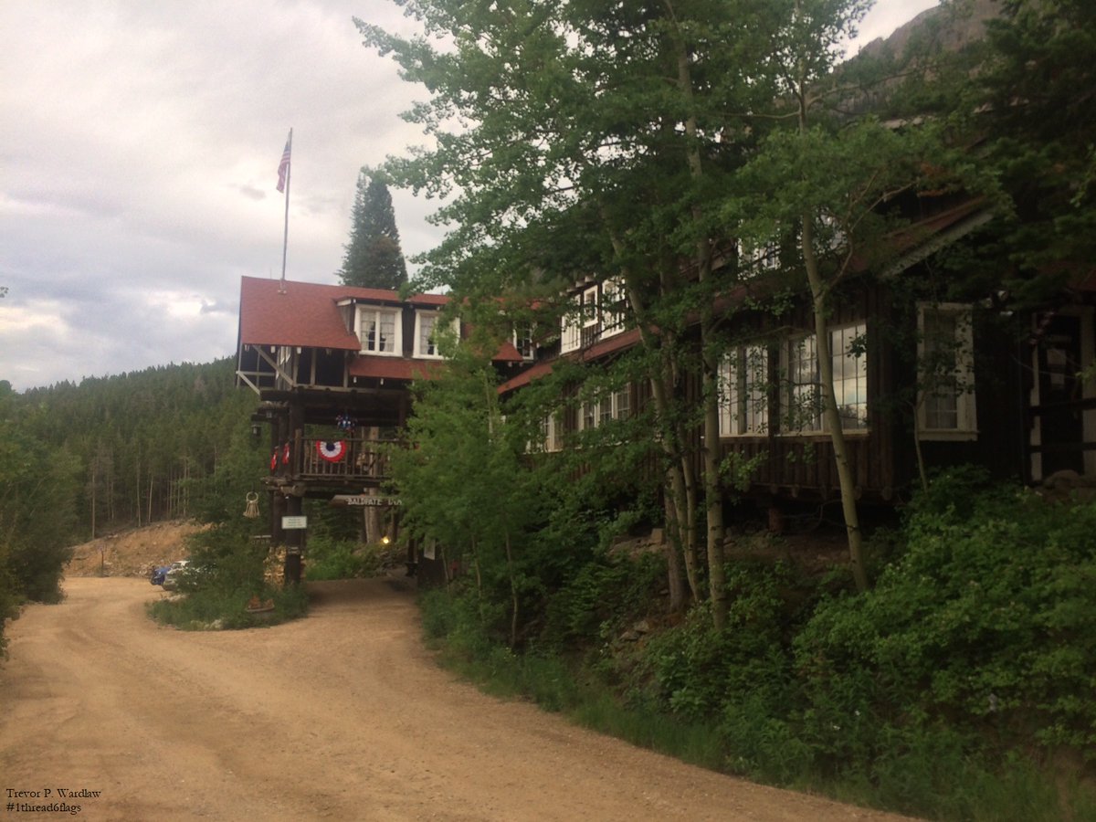 1thread6flags's tweet photo. I visited the Baldpate Inn in Estes Park, Colorado, several days ago and spent time in the Key Room – the collection includes keys from the Pentagon, Mozart’s wine cellar, Westminster Abby, and quite a few from the Lone Star State!
#TexasRepresented
#TexasProud https://t.co/pneQVVp83v