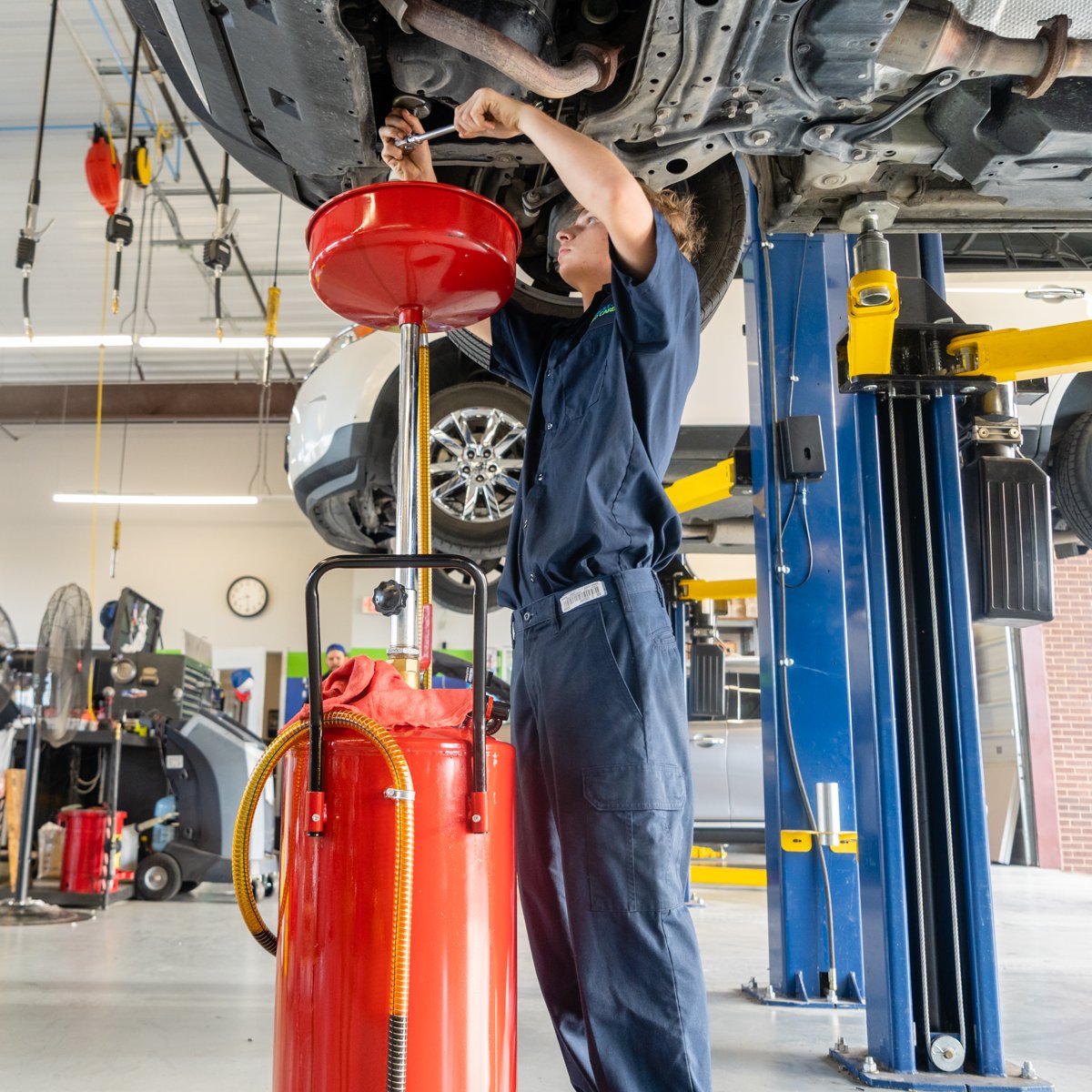 H1AutoMcKinney's tweet photo. Bringing your car in for a yearly inspection? Consider getting your oil changed and having other regular maintenance done as well.  https://t.co/ZC4VnpJb4u #Honest1 #AutoCare #MacKinney #TX #inspection #car #maintenence #service https://t.co/iOfcC9bp4y