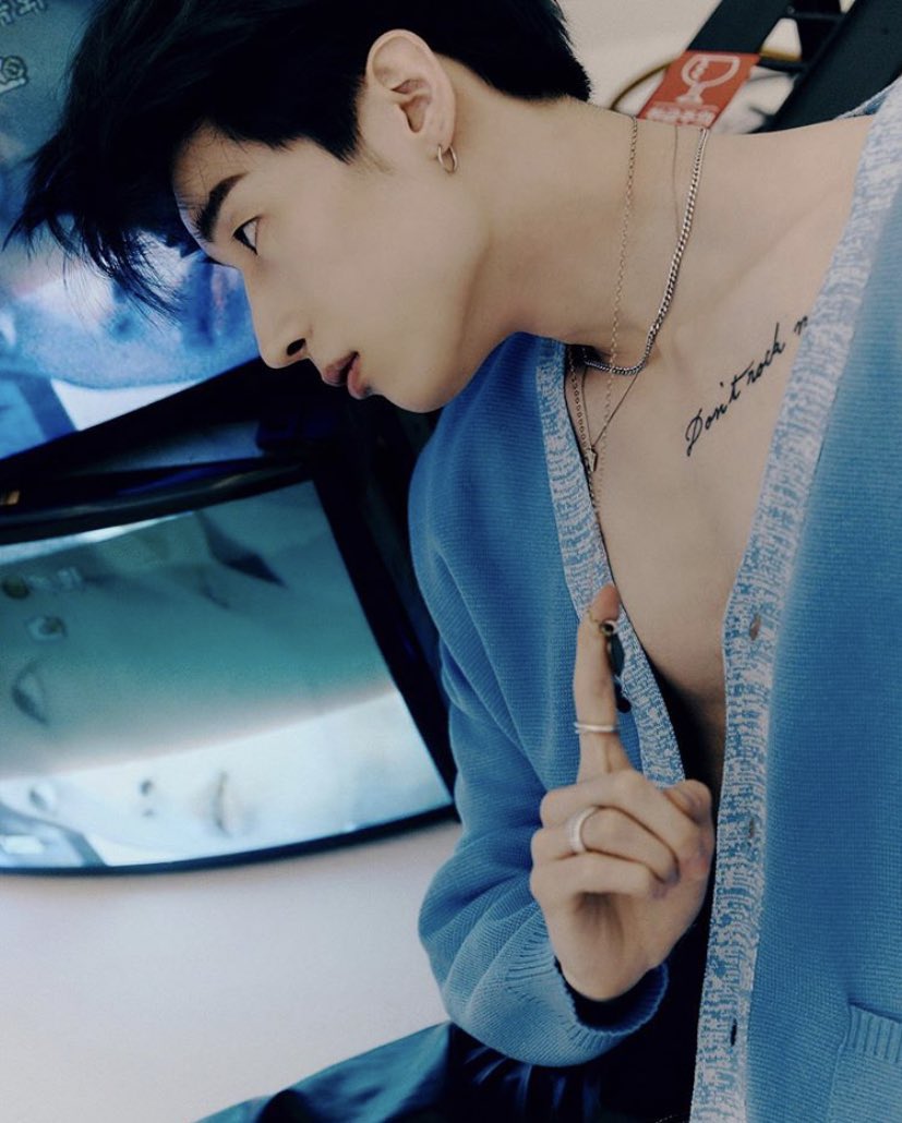 HSEUN94's tweet photo. ⠀⠀ ⠀⠀⠀⠀⠀⠀ 𝐖𝐄𝐋𝐂𝐎𝐌𝐄 𝐓𝐎 𝐓𝐇𝐄 : 宇宙
⠀⠀ ⠀⠀⠀⠀⠀  you only know α p̵α̵r̵t̵ of me١
⠀⠀ ⠀⠀⠀⠀⠀   ı’m α 𝐮𝐧ı𝐯𝐞𝐫𝐬𝐞 full of 𝑠𝑒𝑐𝑟𝑒𝑡𝑠. https://t.co/pJY4GpWQ6b