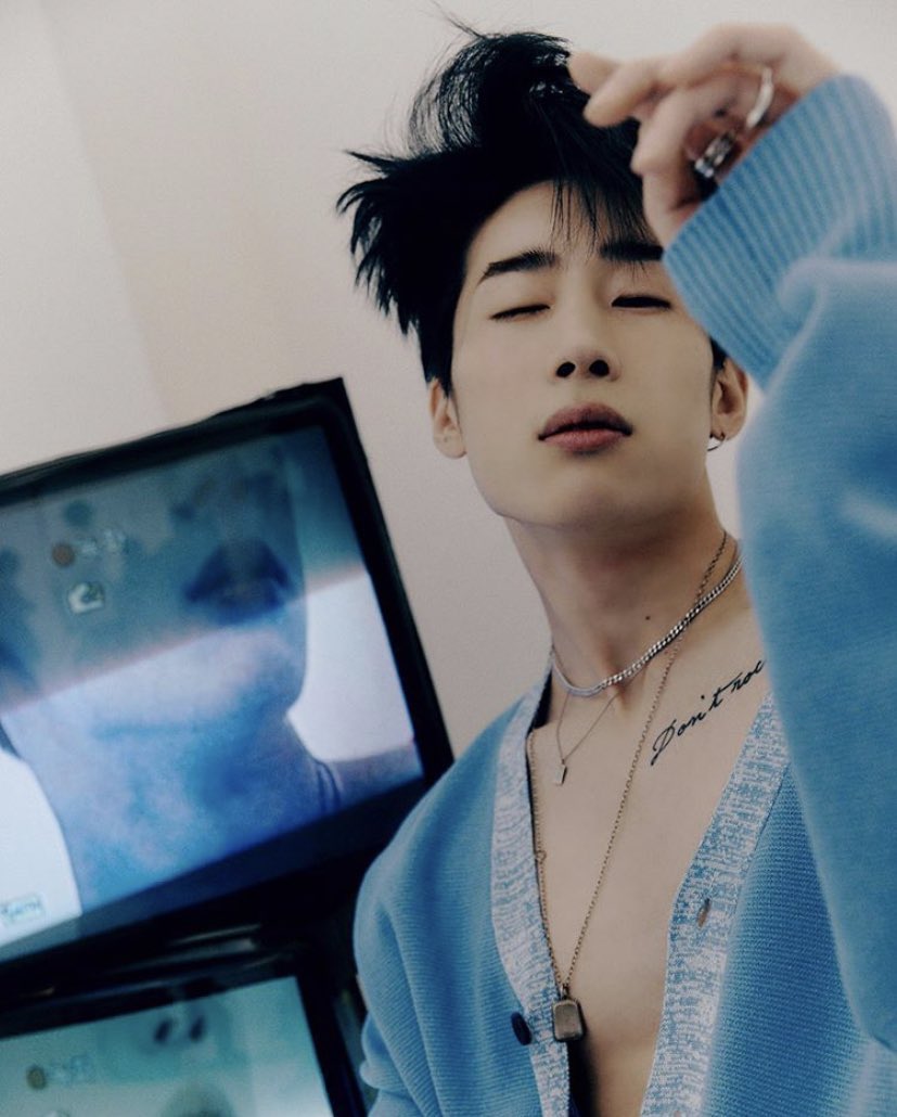 HSEUN94's tweet photo. ⠀⠀ ⠀⠀⠀⠀⠀⠀ 𝐖𝐄𝐋𝐂𝐎𝐌𝐄 𝐓𝐎 𝐓𝐇𝐄 : 宇宙
⠀⠀ ⠀⠀⠀⠀⠀  you only know α p̵α̵r̵t̵ of me١
⠀⠀ ⠀⠀⠀⠀⠀   ı’m α 𝐮𝐧ı𝐯𝐞𝐫𝐬𝐞 full of 𝑠𝑒𝑐𝑟𝑒𝑡𝑠. https://t.co/pJY4GpWQ6b