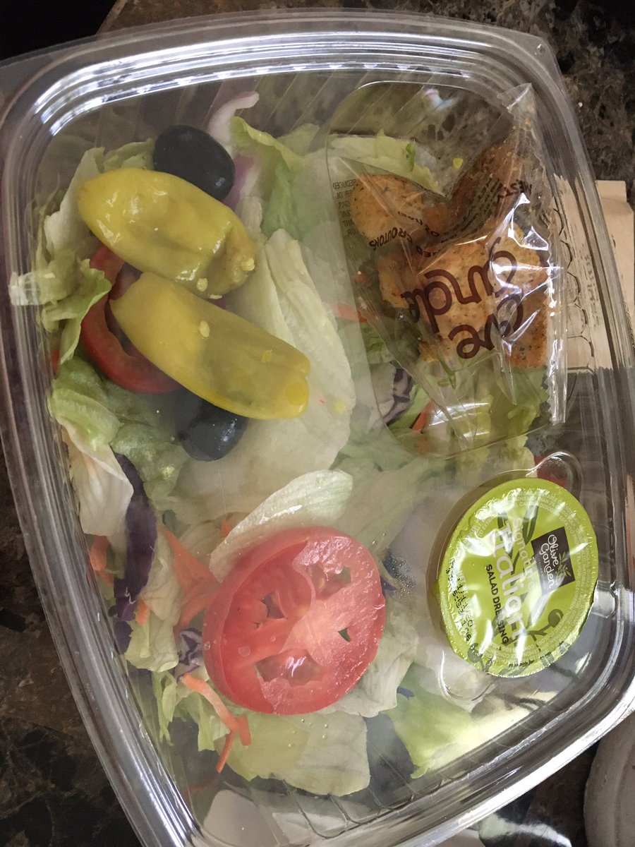 tracy_lyn4's tweet photo. @olivegarden after a fast ! Yummy #lunch #hungrybabe 🥗🍝 https://t.co/7f7oL7gxgg