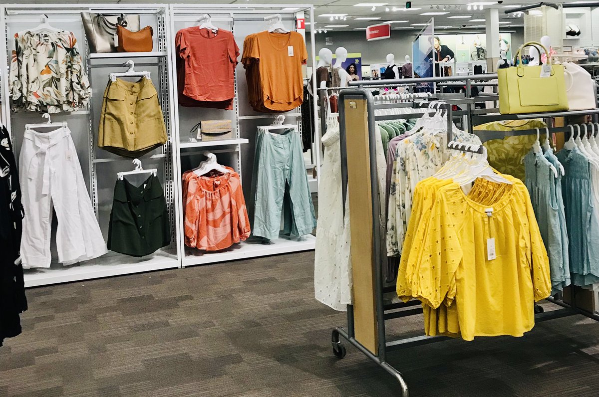 Yaaasss Yolanda &amp; Juls, you make me so proud 😍 A New Day is looking so full &amp; impactful #targetstyle <a href="/Target/">Target</a>