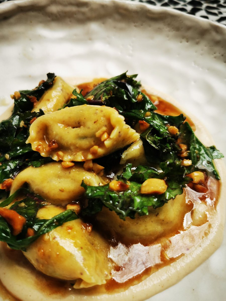 alltawinebar's tweet photo. hazelnut, ricotta agnolotti.
Smoked gubbeen gnocchi, brocolli + pumpkin seeds.
Short rib and purple wheat pappardelle.
For those cooking #alltabox this weekend we hope you enjoy. X
#allta https://t.co/sGElgrtgKY