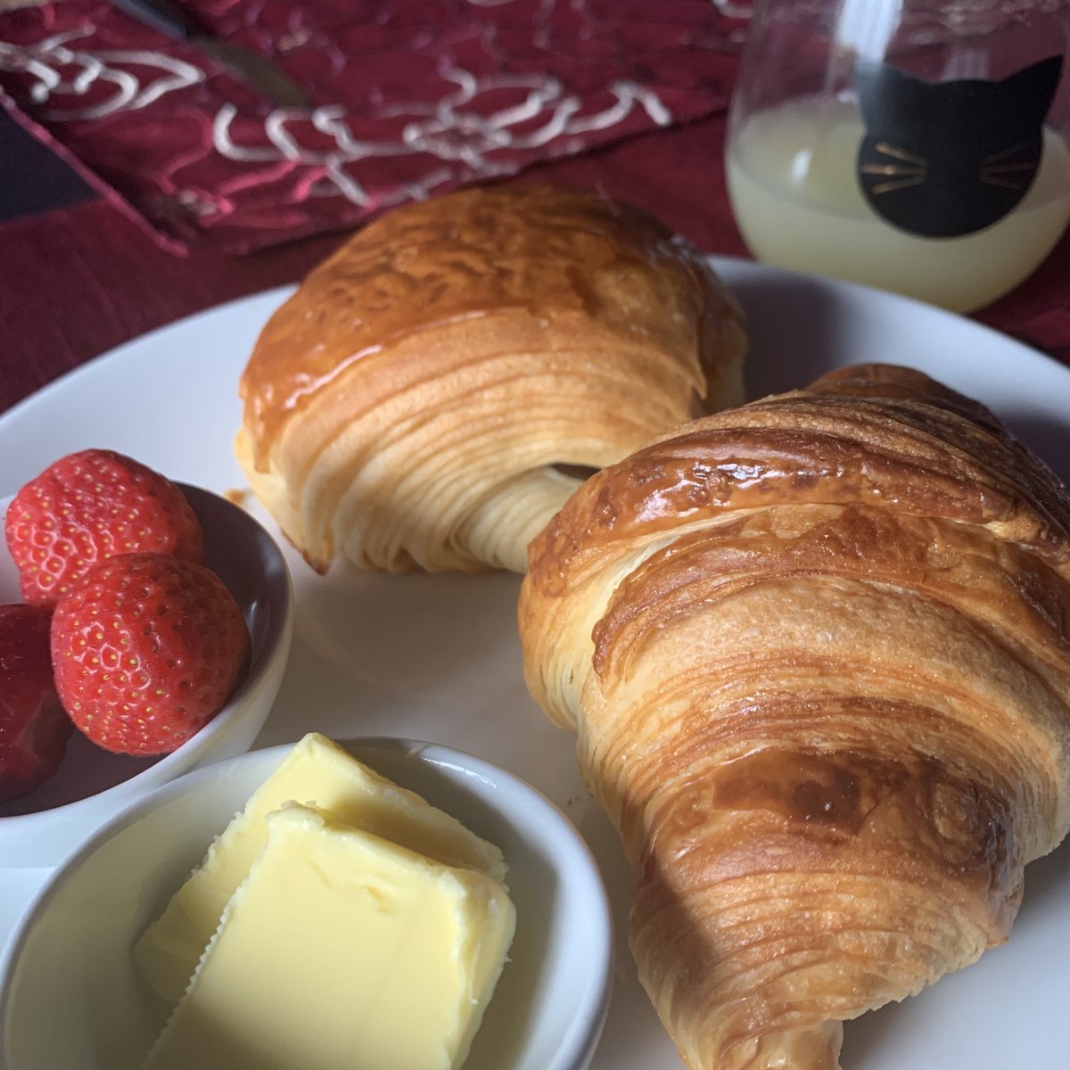 LynettePinchess's tweet photo. Fab idea 😍https://t.co/FBs0k0FO5o https://t.co/vF42r52Jxq