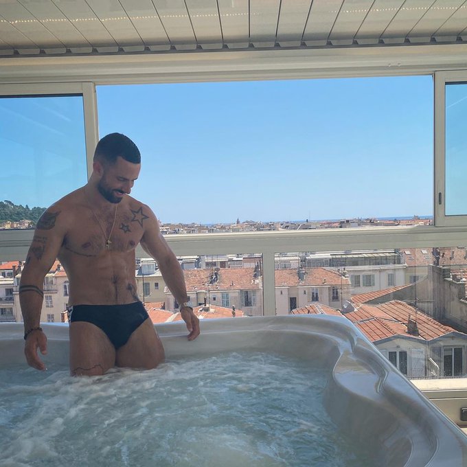 2 pic. Finally something that feels like summer 2020 ☀️? https://t.co/iAHsqpfcY3