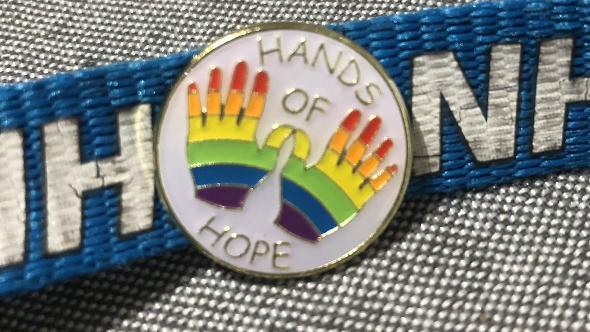 debsjpotter's tweet image. Honoured to receive gift from children’s team today #loved working with you through #COVID #PICU @LeicChildHosp @bojee @wilsjo @Annaduke16 I believe we all need a little #Hope 👍 @UHLfox @nag2710 @eleanor_meldrum