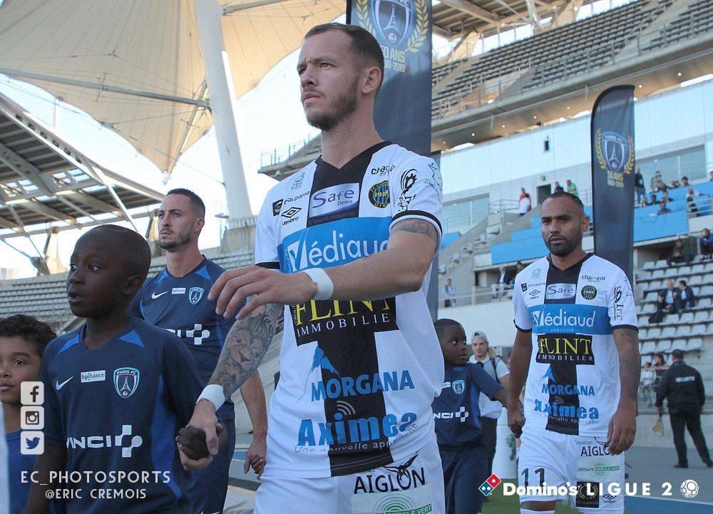 Suite à l’annonce du calendrier de <a href="/Ligue2BKT/">Ligue 2 BKT</a>, le match amical initialement prévu contre le <a href="/ParisFC/">Paris FC</a> le vendredi 14 août est annulé. 
Le <a href="/FCCOISE/">FC Chambly Oise ⚽️</a> travaille actuellement pour trouver un adversaire pour cette date. Nous vous tiendrons informés ! #NeRienLâcher