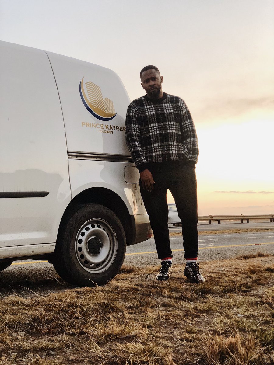 BatheezyLowkey's tweet photo. Im Just Grateful That I Can Still Feed My Family During These Hard Times... Tshwara Jwalo Mfanaka! ๐ช๐ผ๐ช๐ผ #hosh #lowkeyrecords https://t.co/KWmADpYoWW