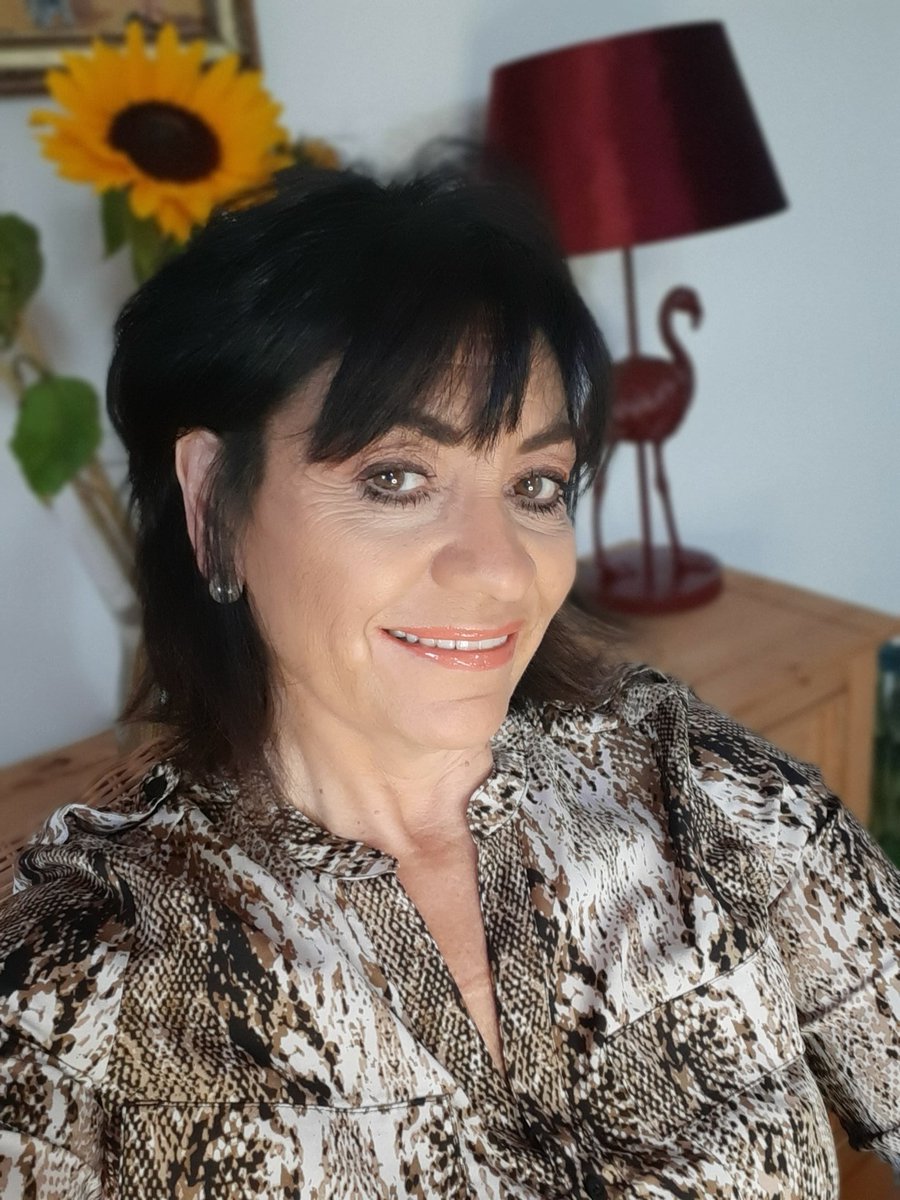 MichelleStars4's tweet image. Going live at 7pm UK time on Psychictoday Facebook.  Please join me for half an hour where I shall be doing free mini readings.

#psychictoday#Facebook#live

Love and Light

Michelle x

#psychic#today#freeminireadings