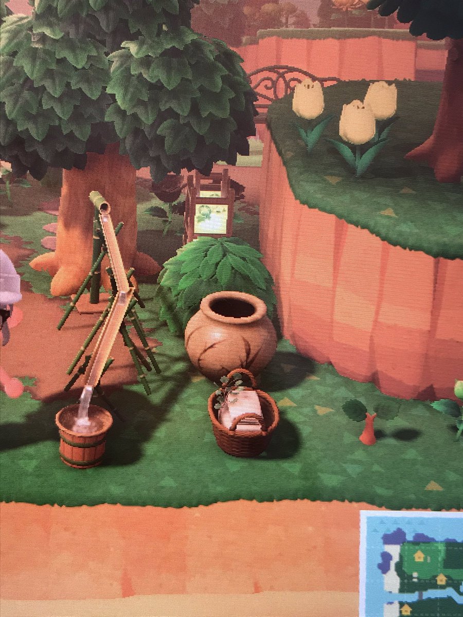 kkstrolI's tweet photo. listen ignore the fact i’m taking this as a pic off my phone but how much cuter would it be if we could stack the towel basket on top of the pot... it would look way more natural and so much better 😭 https://t.co/oEwv4LSWUi