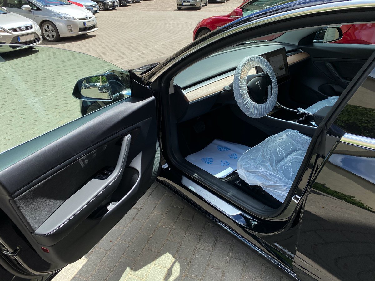 ElectricWheels_'s tweet photo. Сегодня 2020.07.09 – нам стукнуло 10 Тесла электромобилей! 😁 https://t.co/I5GYi5MM1U