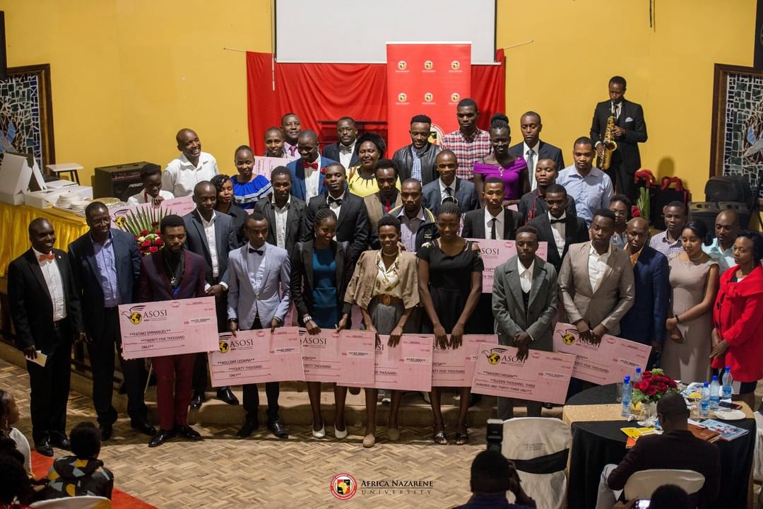 africanazarene's tweet photo. There are friendships that brighten up a spot in your life; then there are friends you meet at #ANU who help carry you through School💕
#ASOSI is a scholarship inititaive by #ANU students for #ANU students faced with financial difficulties.
Here's a #tbt from #ASOSI dinner 2019 https://t.co/RdmrmXra7P