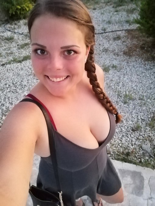 Das letzte Abendmahl in Zypern😅 Morgen geht es wieder zur&uuml;ck und ich w&uuml;nsche euch einen sch&ouml;nen Abend<a href="/tag/kiss"class="tags"><span>#kiss</span></a><a href="/tag/cyprus"class="tags"><span>#cyprus</span></a>