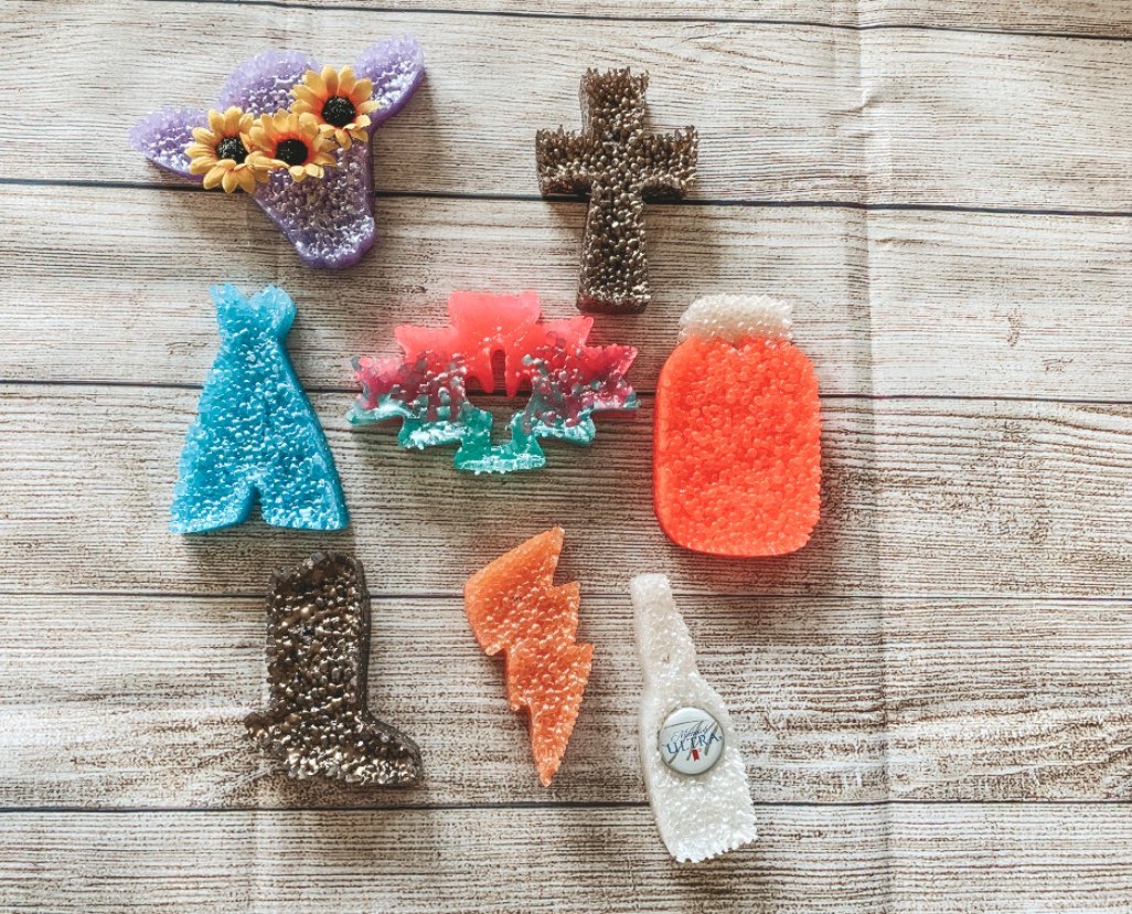 CarSyds's tweet photo. Giveaway time! Like and retweet this post, follow me and tag 2 friends to be entered ! Winner gets a grab bag, ends July 20th🤩⚡️🖤 https://t.co/AS5rcWtxfy