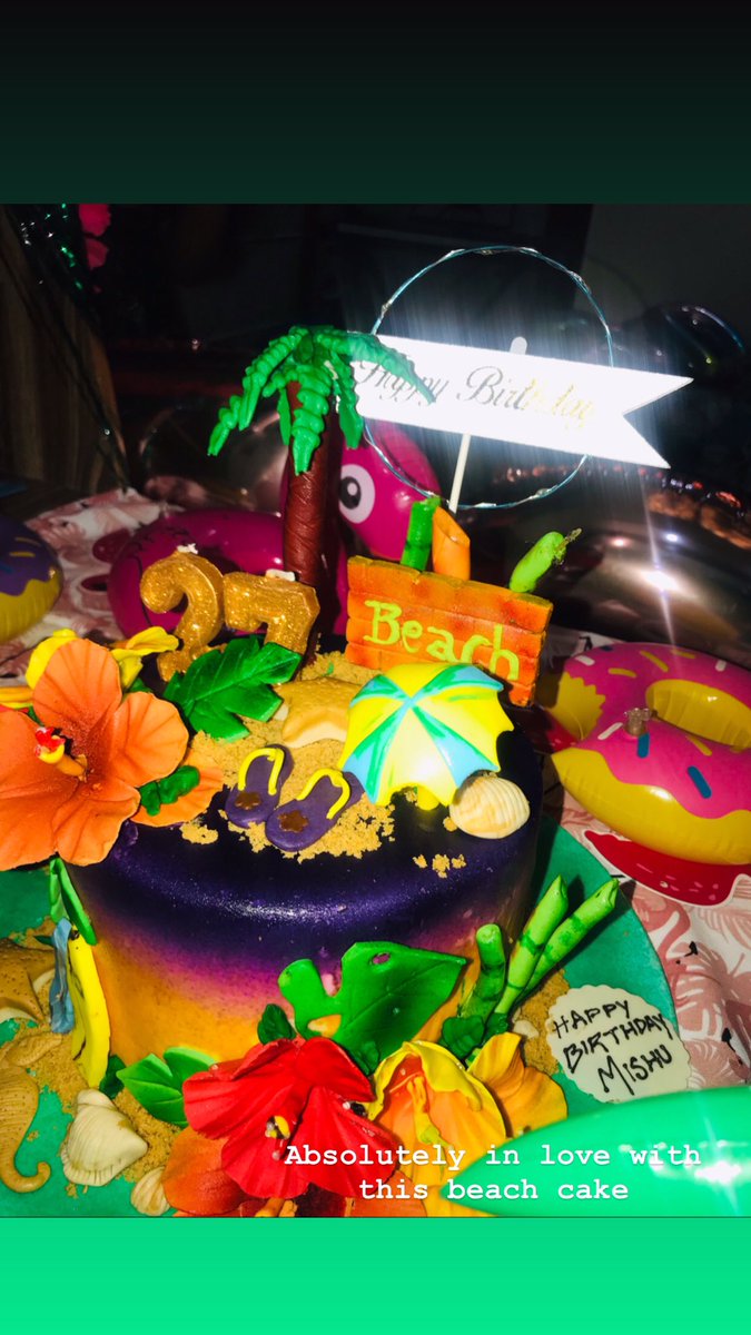 selene_mish's tweet photo. Aloha 27 🌴🍾 couldn’t go to the beach so they brought the beach to me lol feeling like a 7 year old kid #Beach #beachcake #beachbirthday #27birthday not gonna write anything long that’s posted on Instagram #mishx.x #aloha 🌴🏝🏖🍾💚🧡💙💛 https://t.co/1lFEaP4M4k