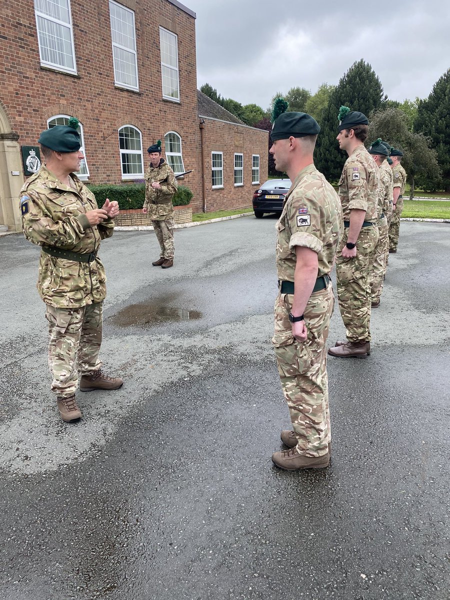 An absolute privilege to have the Colonel of the Regiment promote some of our successful soldiers to LCpl and Cpl. Many congratulations to them and those that were not able to make it back to barracks due to other commitments. #IRISHRANGER