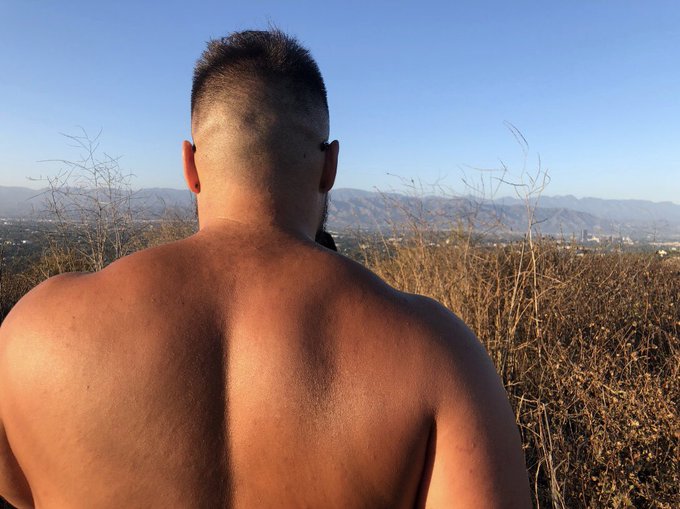 Watch tree trunks's leaked NSFW photo on TwXstars