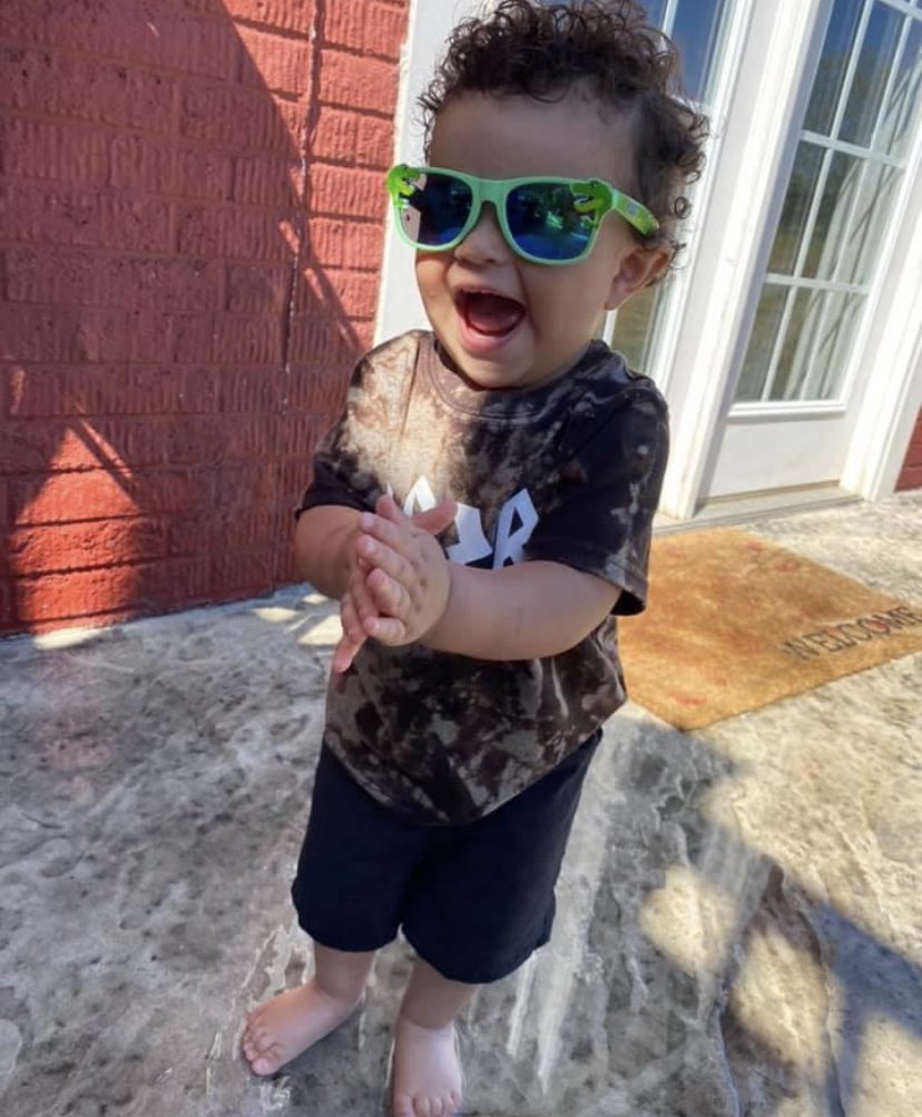 ModernMamasShop's tweet image. How cute is this baby boy in his tee 😍