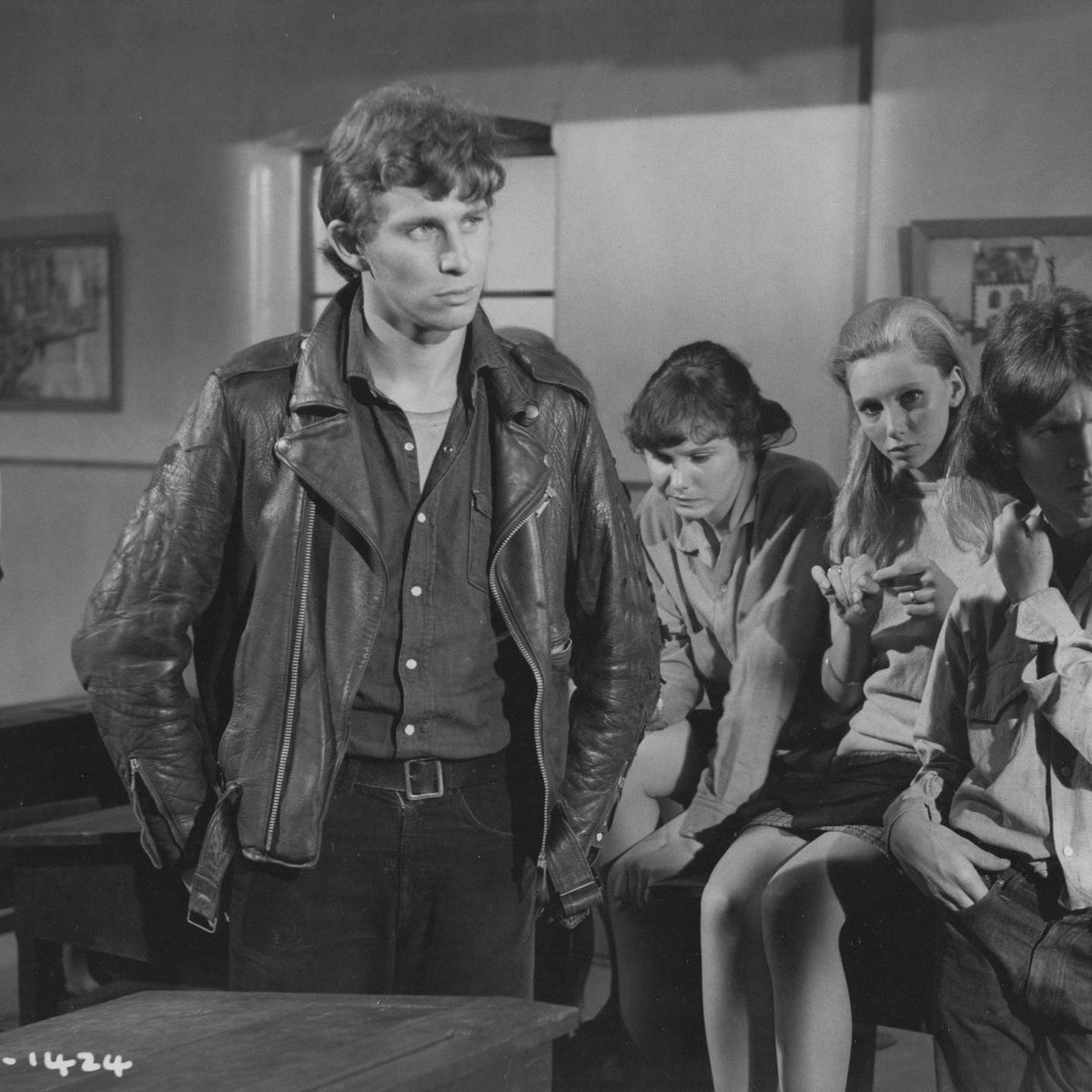 LewisLeathers's tweet photo. Promo photos for the To Sir with Love movie showing Christian Roberts in Bronx jacket and the guy on the left in his Lightning jacket.
#tosirwithlove #lewisleathers
#Bronxjacket #1967 https://t.co/EtDDO8nl8R