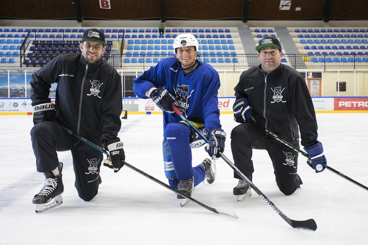 HockeyAcademy24's tweet photo. Mr. President 🇸🇮❗️#slovenskibiser https://t.co/MDiMPz3svH