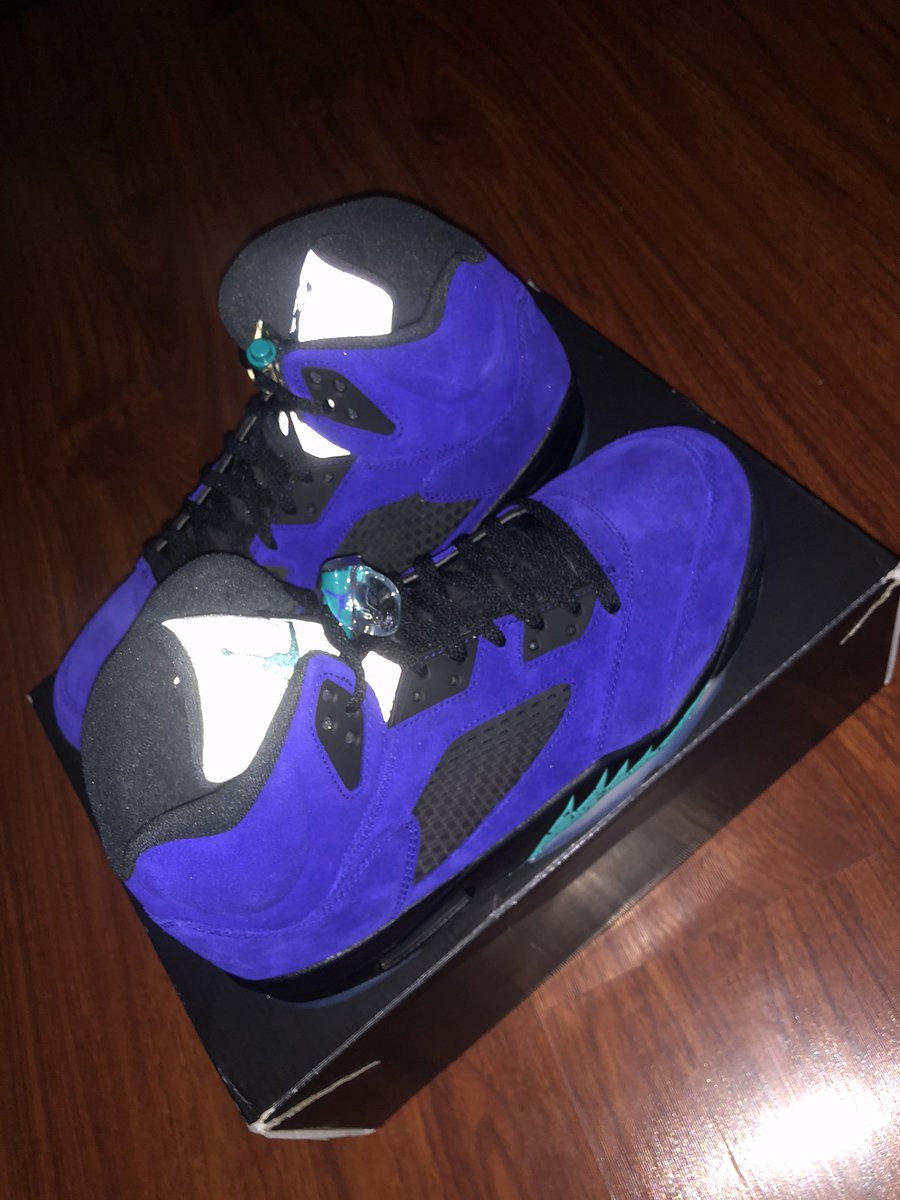 ViatuValues's tweet image. Enjoying the 🍇fruits🍇 of my labor      #MrFeetHeat