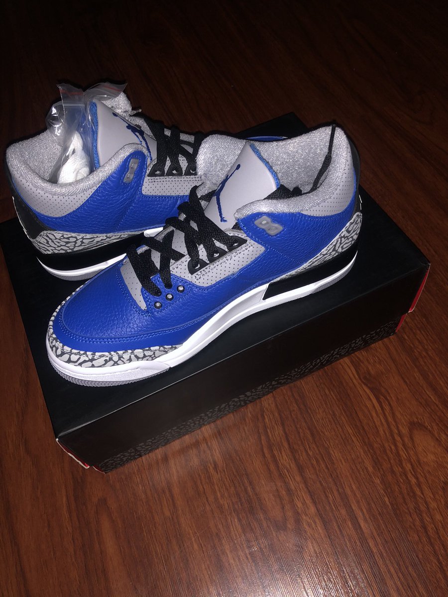 ViatuValues's tweet image. “You’re late if you're on time.” - Dr. Lee 🥁 #MrFeetHeat