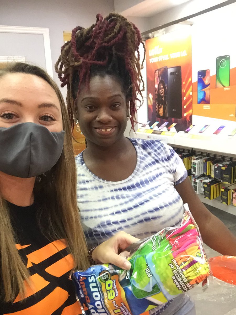 khboostmobile's tweet image. Come get your FREE Summer fun kit at Boost Mobile in the Edison Mall. Only while supplies last 💯 #boostnation #boostmobile